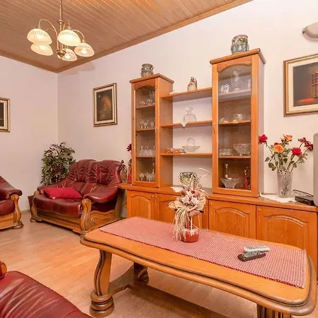 Holiday Svirce 17682 * Vrbanj