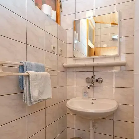 Ferienhaus Holiday Svirce 17682 Vrbanj