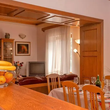 Ferienhaus Holiday Svirce 17682 Vrbanj