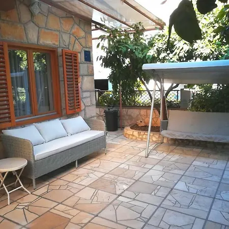 Ferienhaus Holiday Svirce 17682